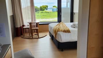 Chambre Supérieure, vue mer | 1 chambre, literie de qualité supérieure, draps fournis