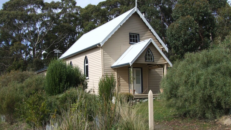 Bruny Island Escapes and Hotel Bruny