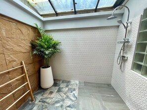 Family Villa | Bilik Mandi | Pancuran mandi, hulu semburan mandi hujan, pengering rambut, bidet 