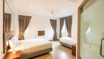 In-room safe, desk, blackout curtains, free WiFi