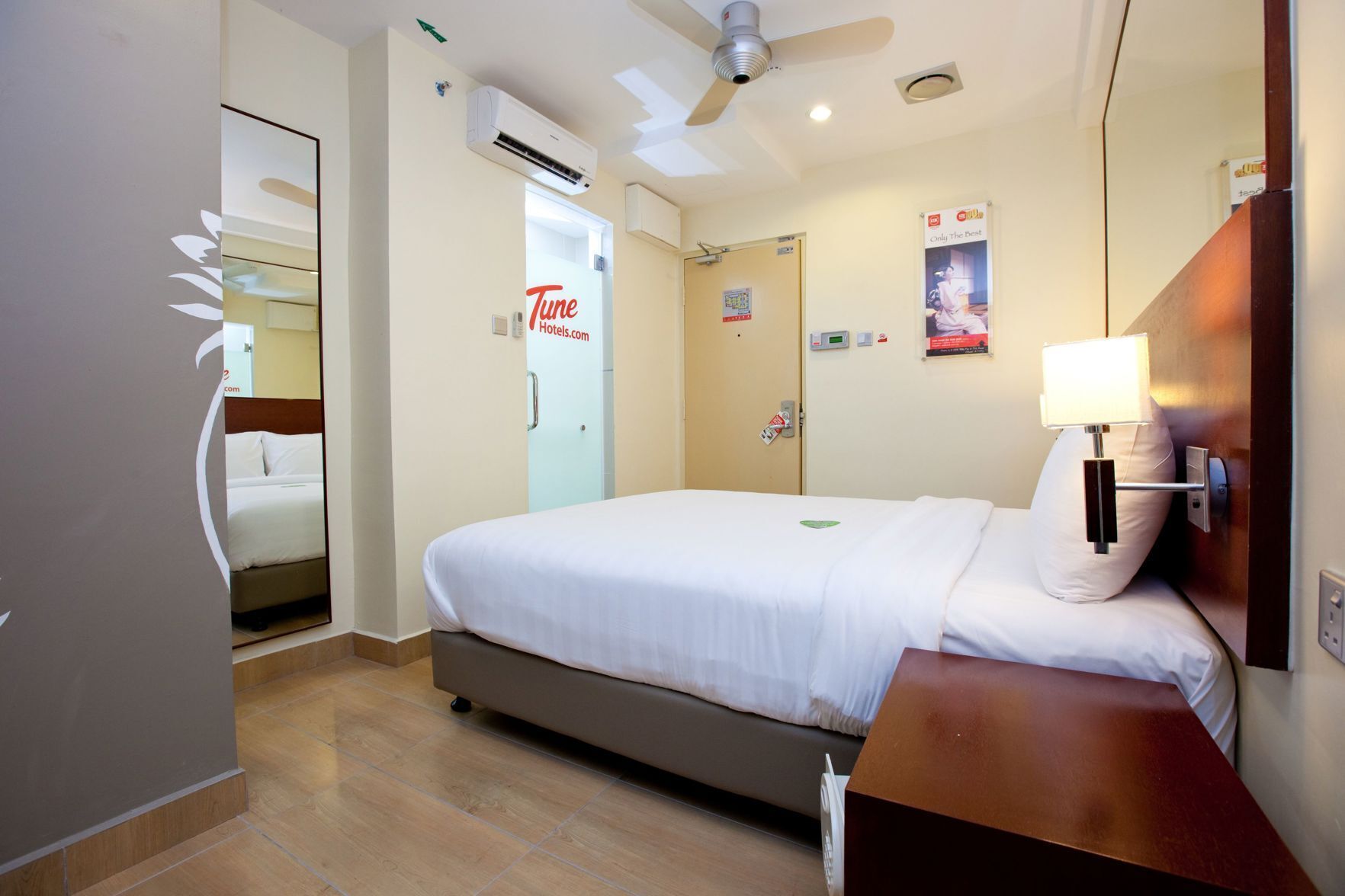 In-room safe, desk, blackout drapes, free WiFi