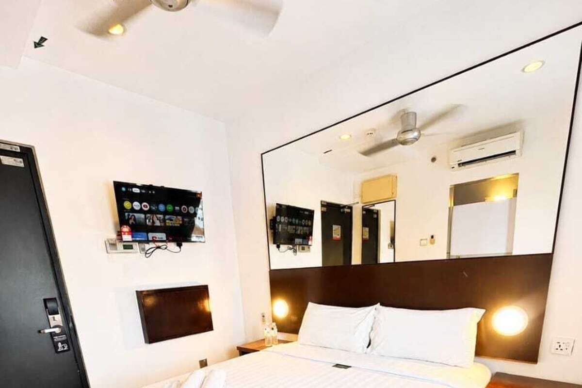  Double Room Higher Floor With TV | In-room safe, desk, blackout curtains, free WiFi