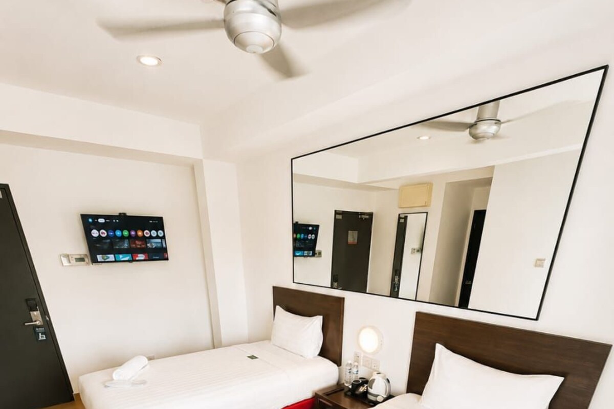 Twin Room With TV