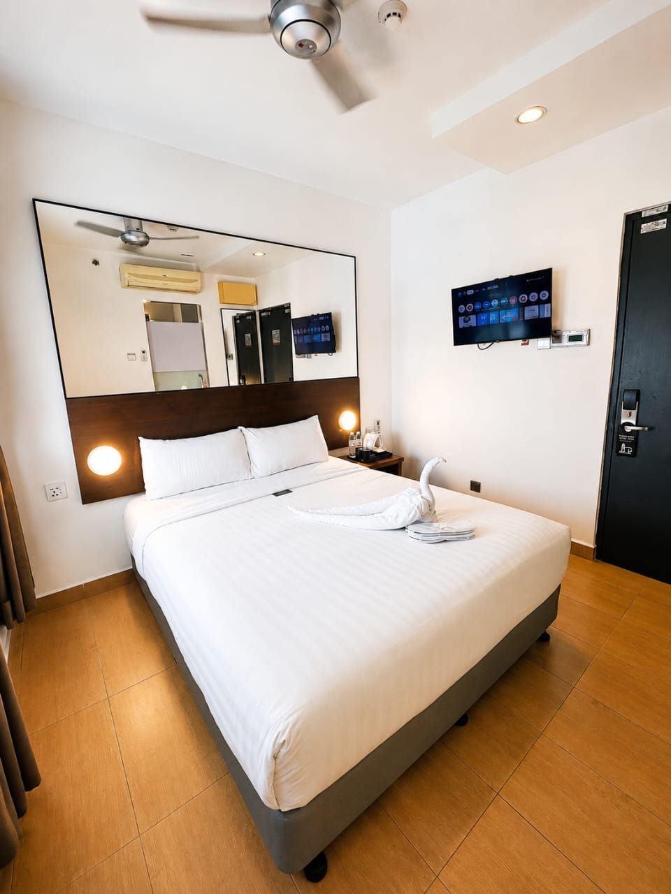  Double Room Higher Floor With TV