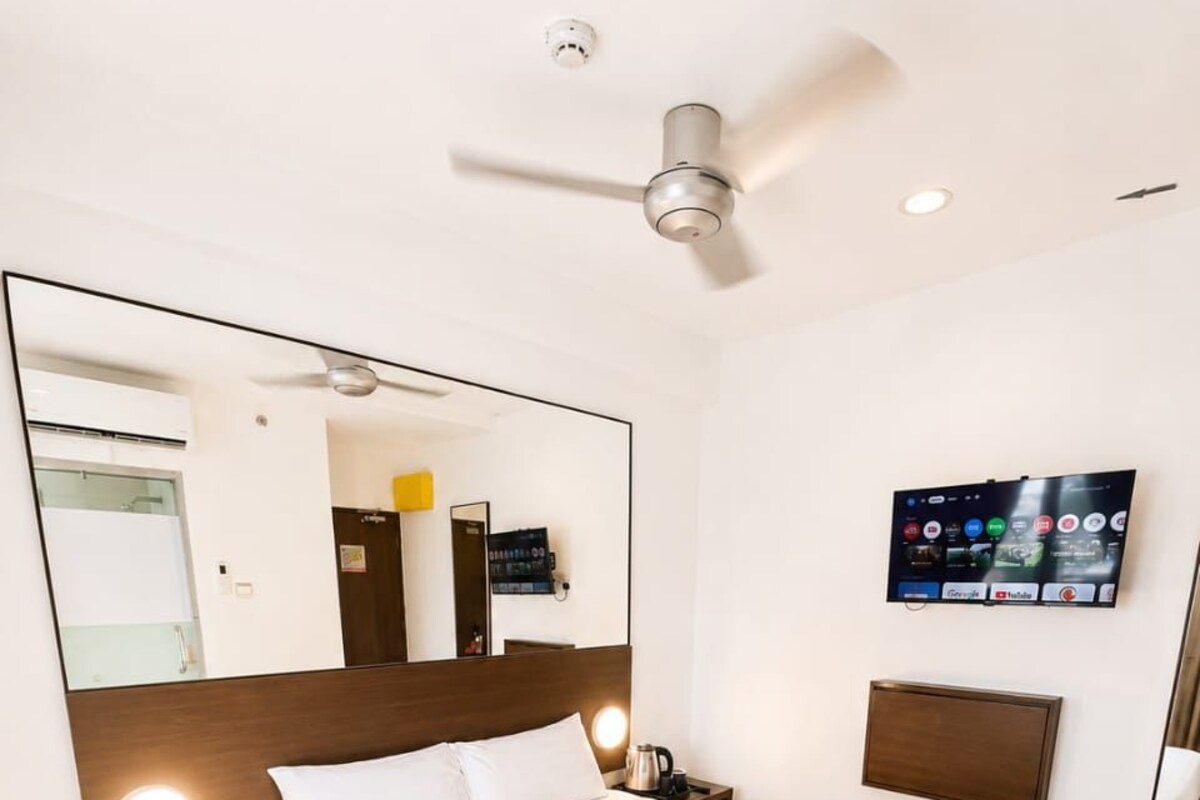 In-room safe, desk, blackout drapes, WiFi (free)
