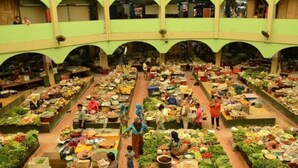 A large indoor market with multiple stalls selling various goods. - Tune Hotels - Kota Bharu City Centre (Kota Bharu)