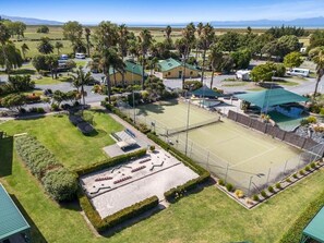 Tennis court - Tasman Holiday Parks - Miranda (Miranda)