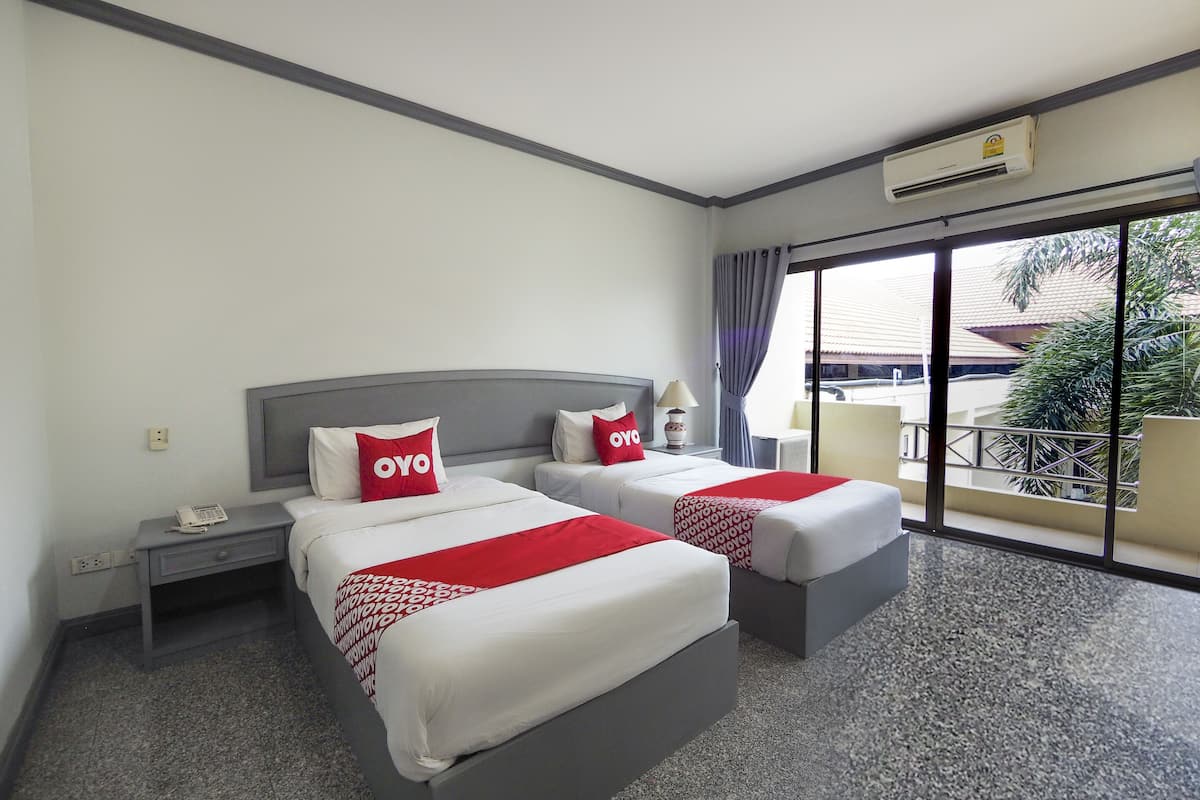 Superior Twin Room | Desk, free WiFi, bed sheets