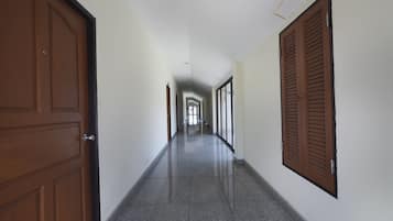 Lorong