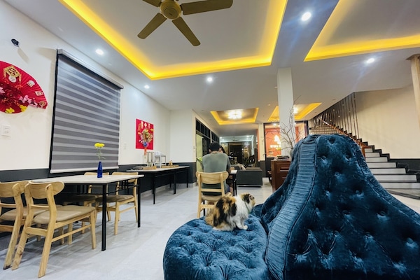 Se sirven comidas y cenas; con vista a la alberca