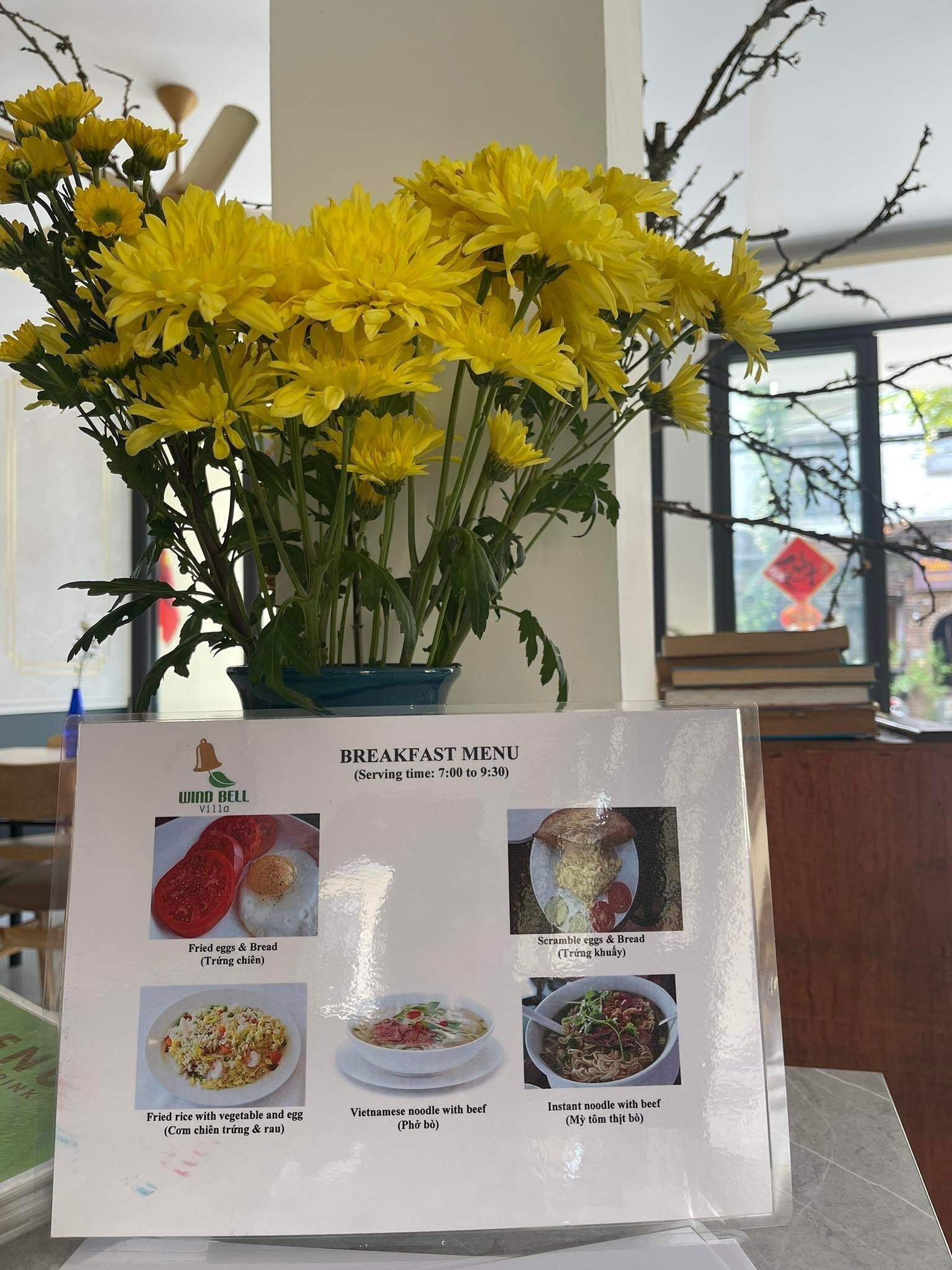 lunch and dinner served, pool views