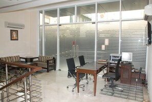 Khu sảnh