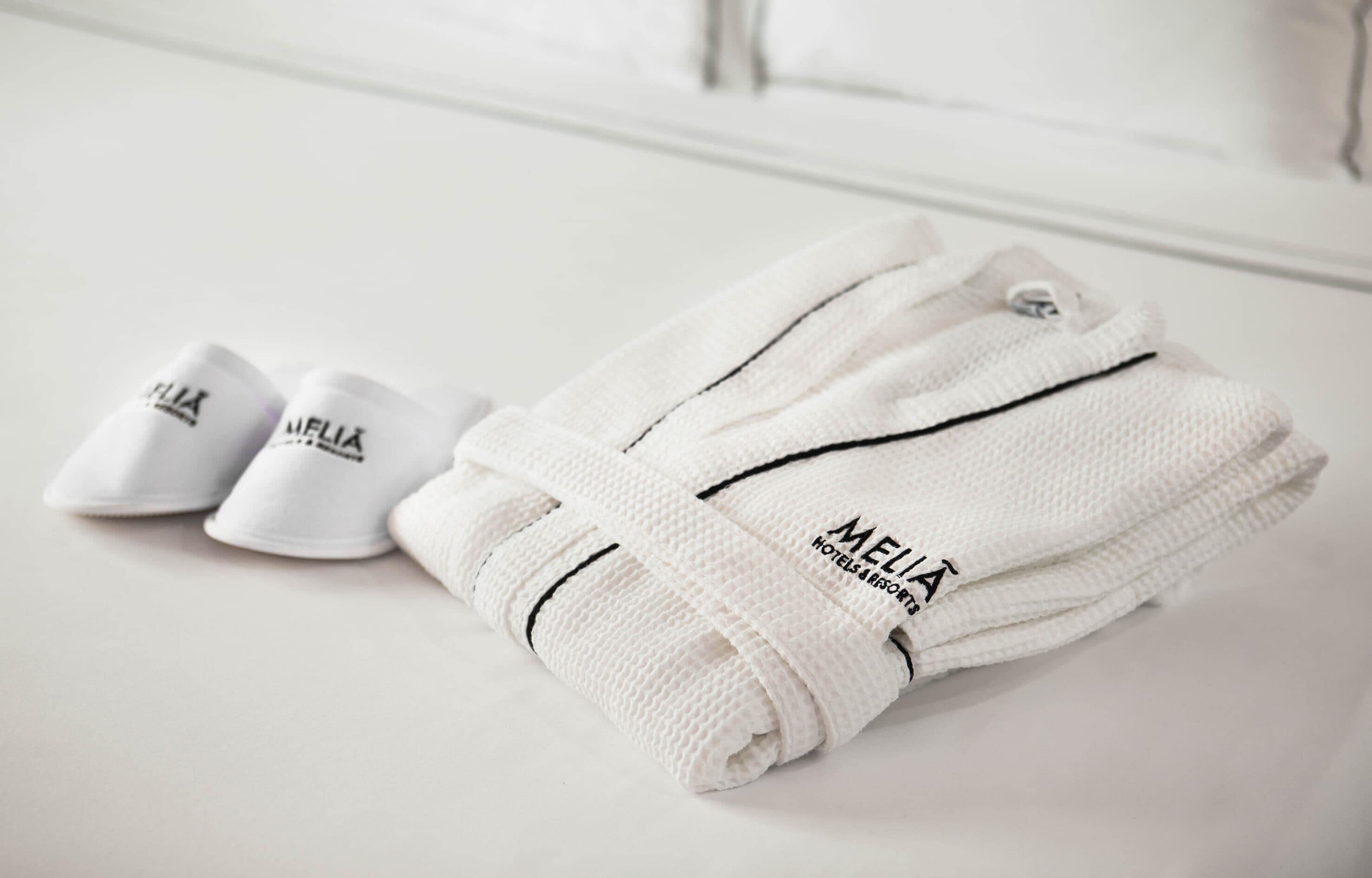 Premium Room, 1 Queen Bed (Grand Premium) | Egyptian cotton sheets, premium bedding, minibar, in-room safe