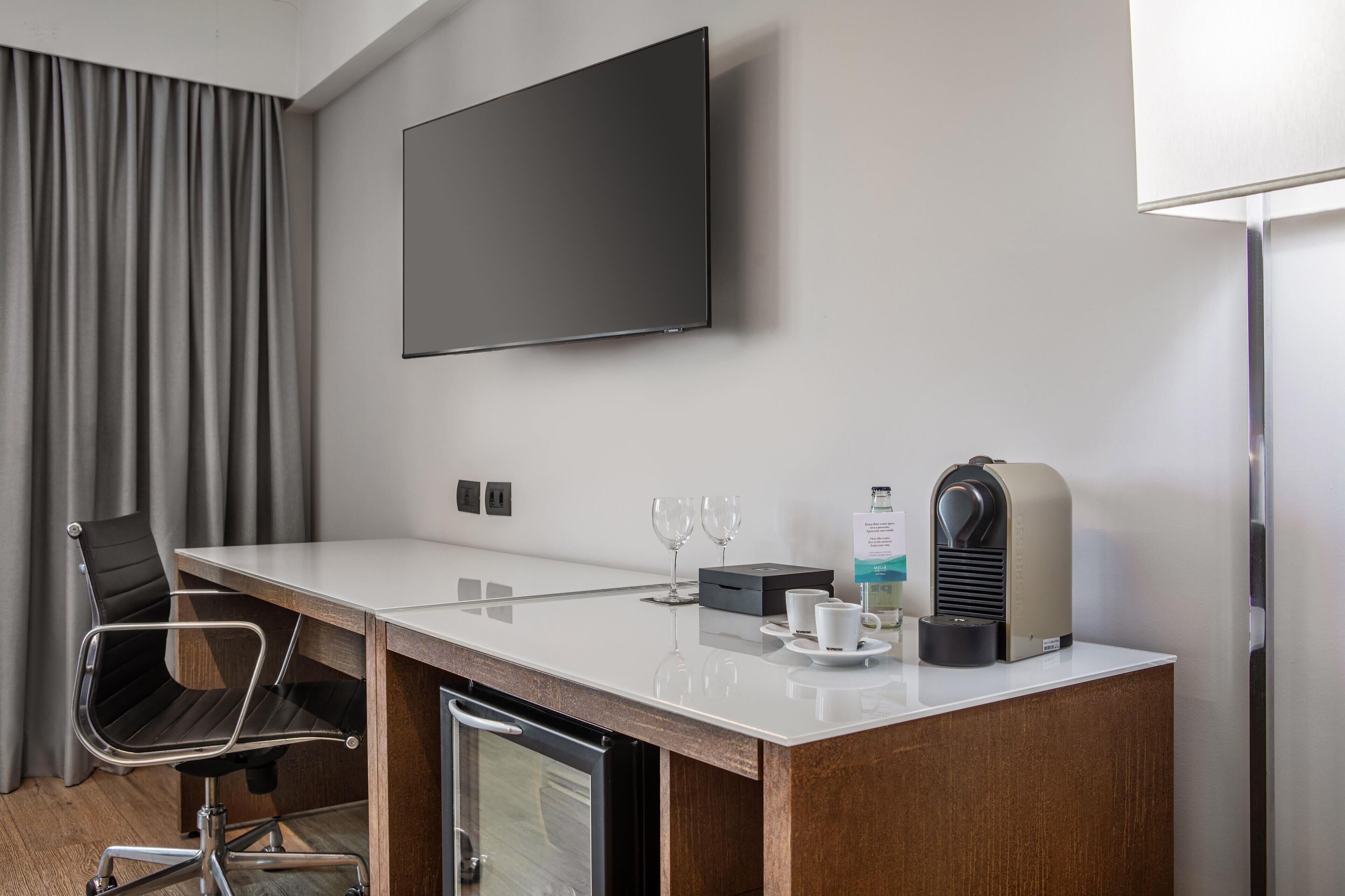 Egyptian cotton sheets, premium bedding, minibar, in-room safe