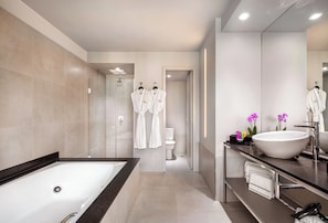 Suite Junior (2+2) | Bagno | Articoli per l'igiene personale ecosostenibili, asciugacapelli