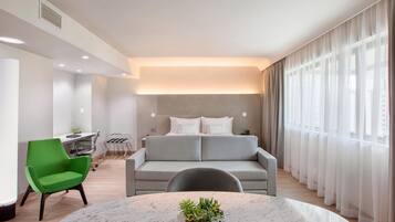 1 bedroom, Egyptian cotton sheets, premium bedding, minibar