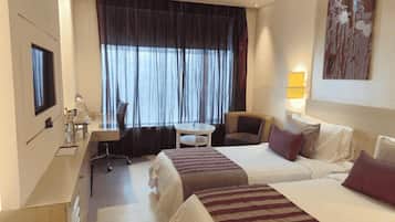 Premium bedding, minibar, in-room safe, desk