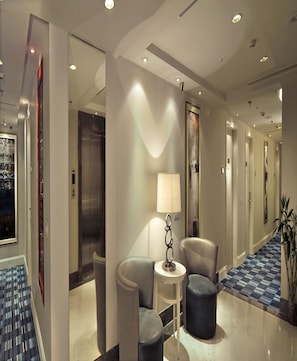 SAVE BIG WITH SAROVAR | Interior detail