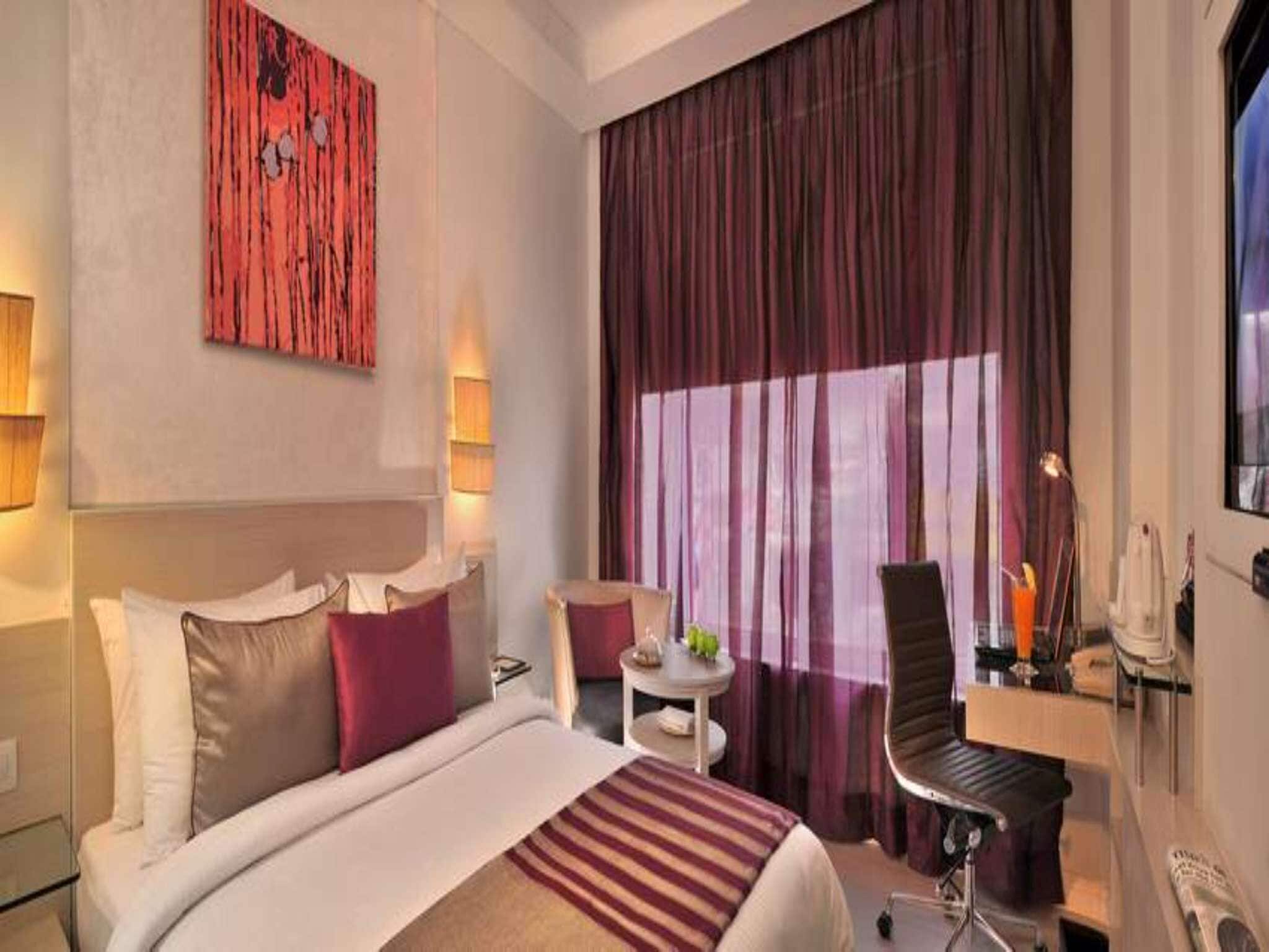 Premium bedding, minibar, in-room safe, desk