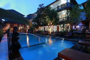 Outdoor pool - Warsa Garden Bungalows (Ubud)