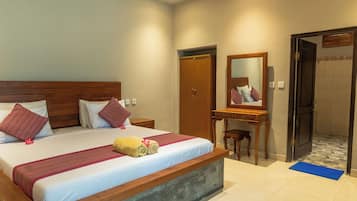 Superior Room | Bathroom | Shower, bathrobes, towels