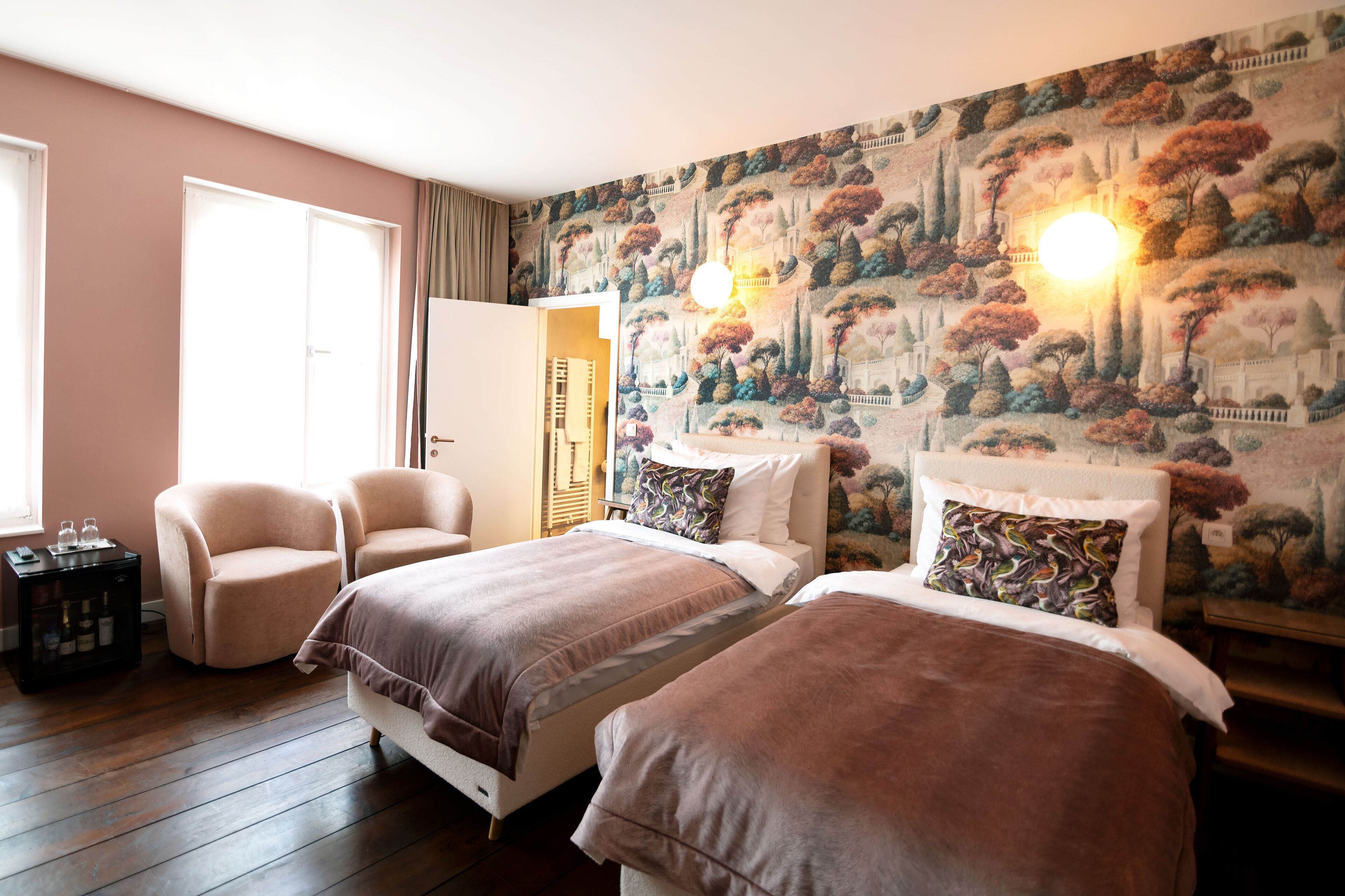 standard double room | minibar, in-room safe, desk, blackout curtains