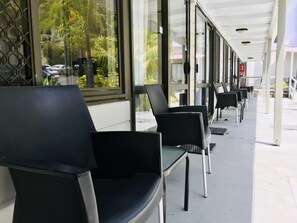 Economy kamer, 1 kingsize bed | Terras