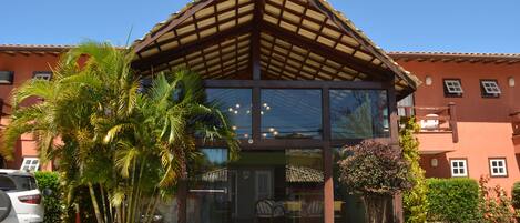 Entrée de l’hébergement