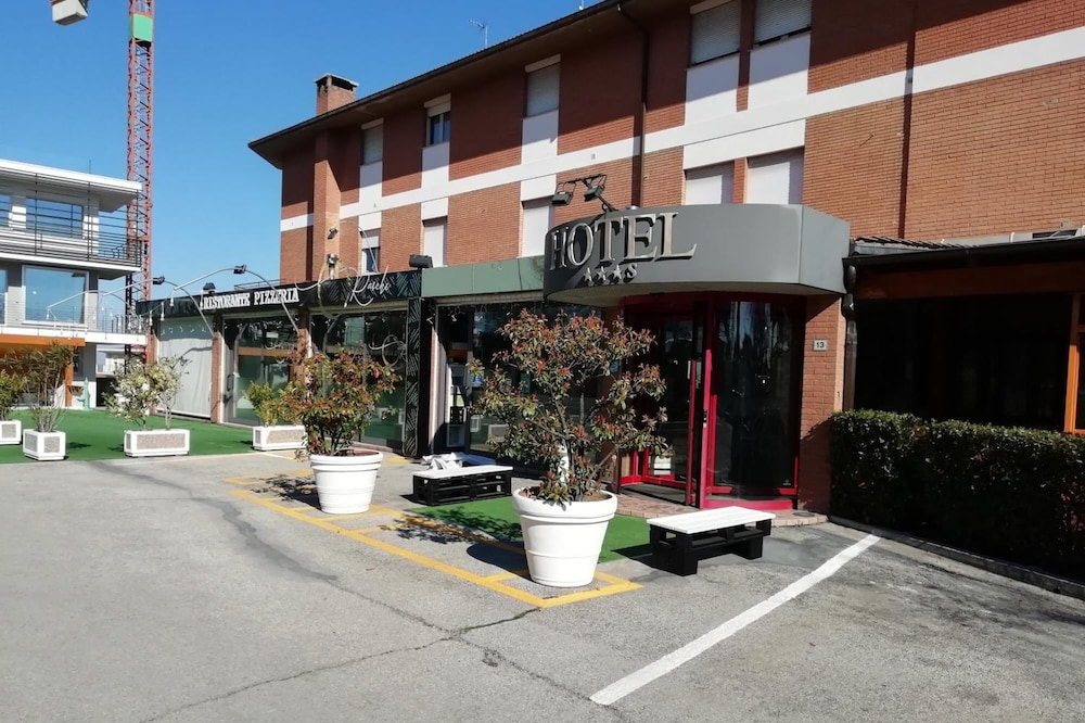 Hotel Rossi