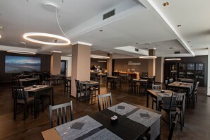 Petit déjeuner buffet compris tous les jours