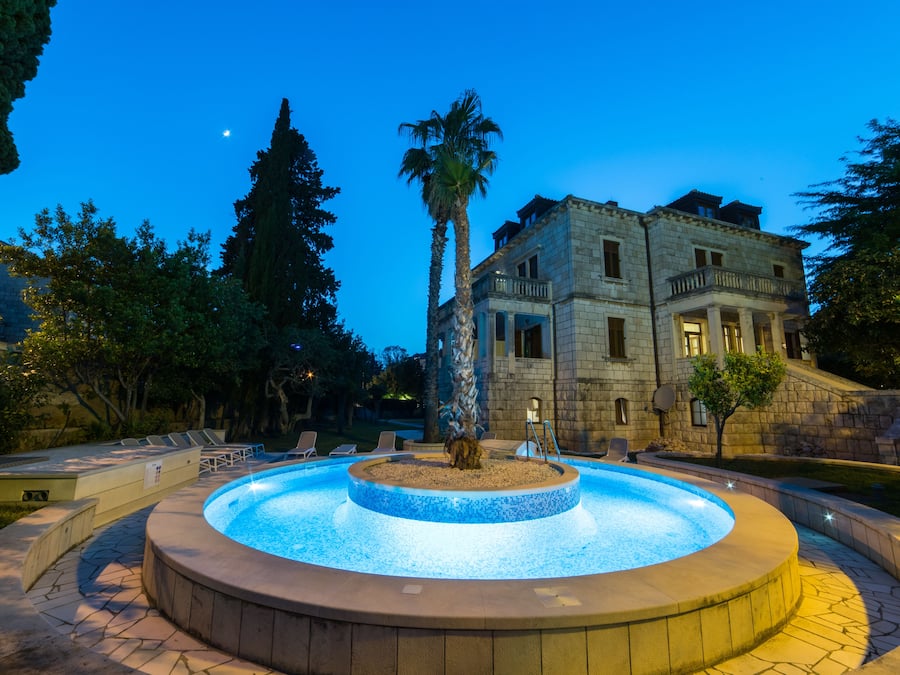Seasonal outdoor pool, open 8 AM to 8 PM, pool umbrellas, sun loungers