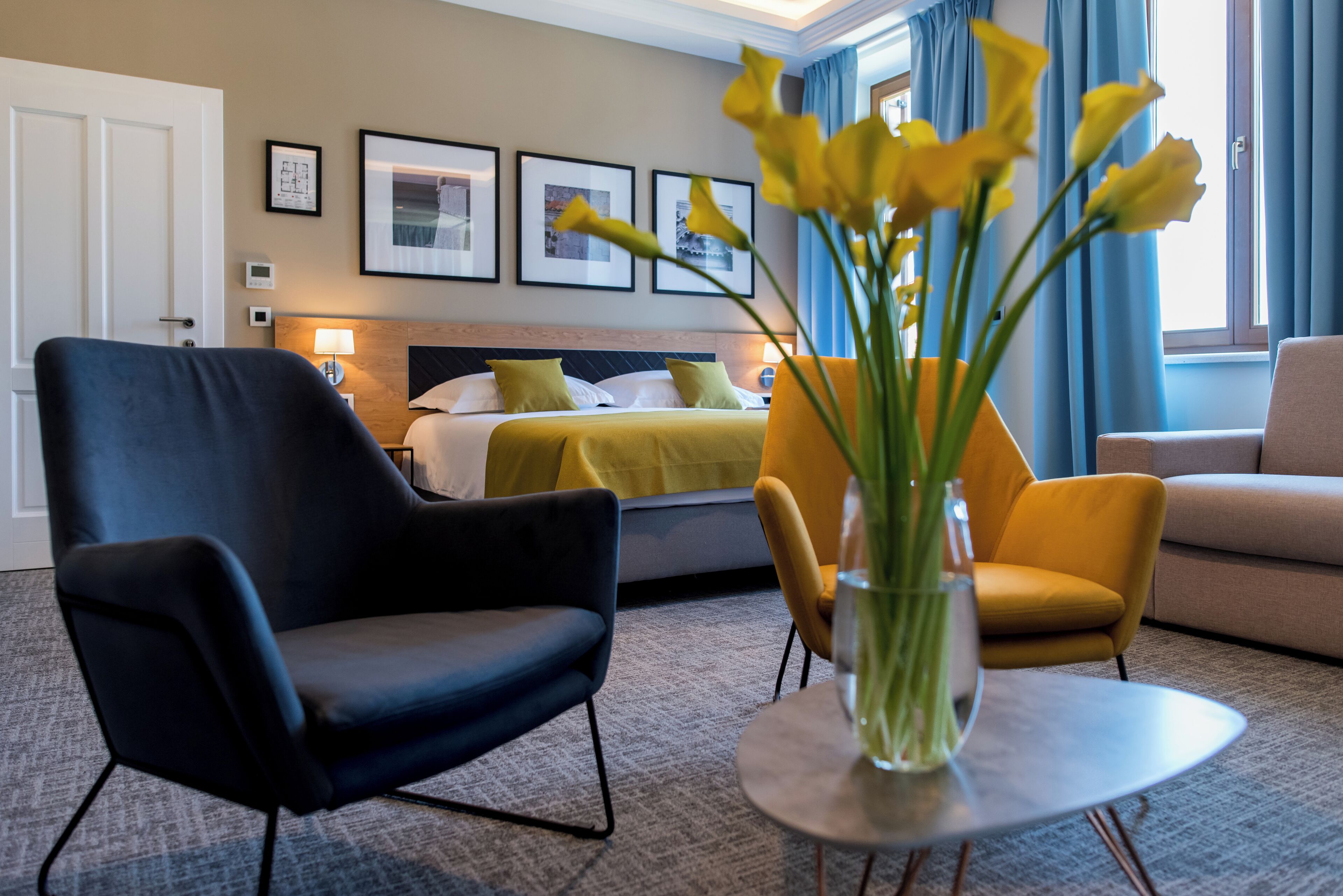 deluxe double room, balcony | 1 bedroom, in-room safe, desk, blackout curtains