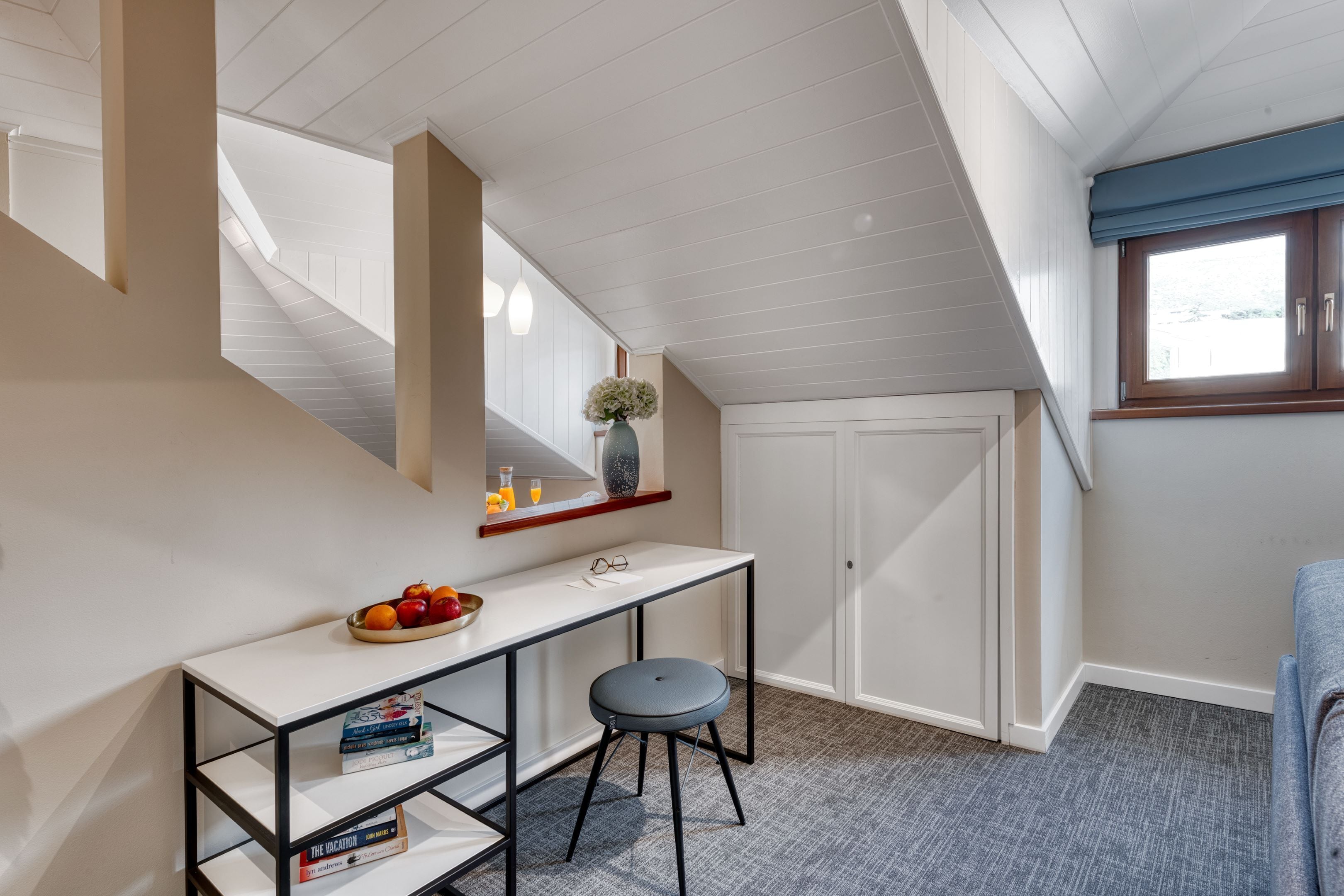 standard apartment, 1 bedroom | living area | lcd tv, pay films