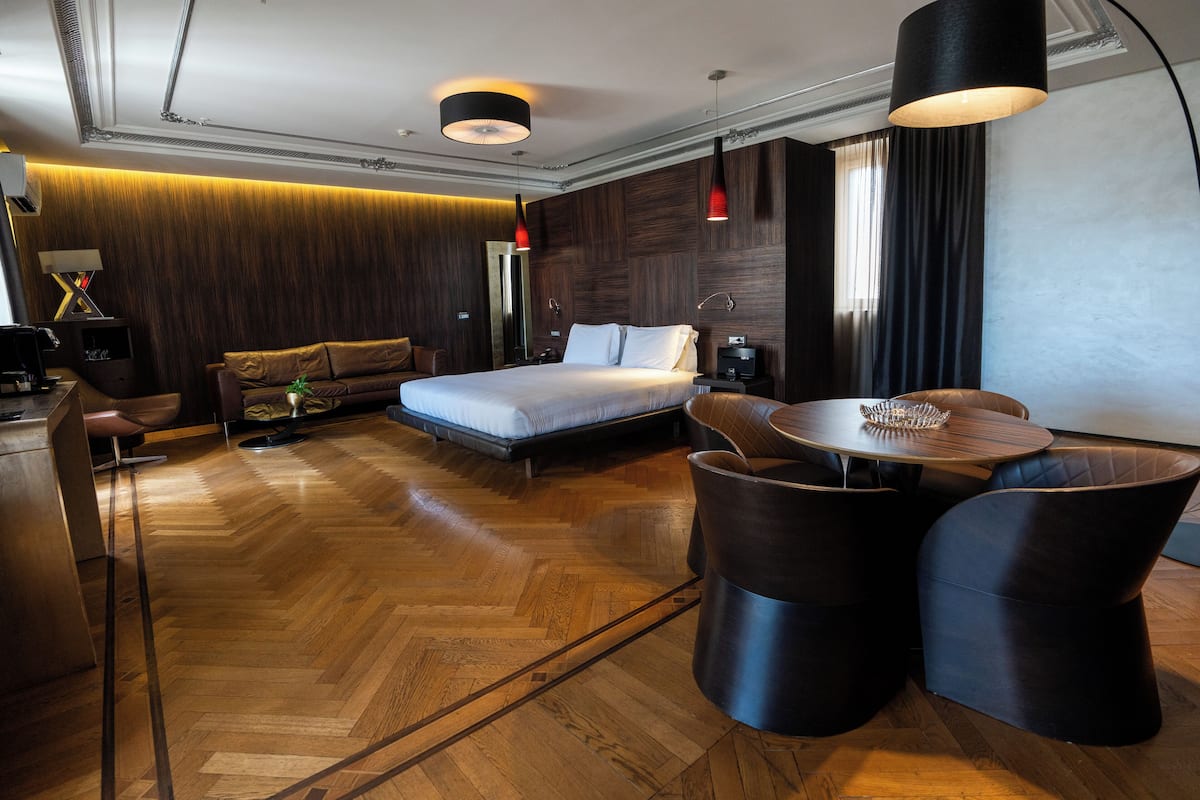 Panoramic Suite