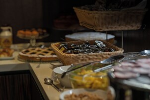 Tägliches inbegriffenes Frühstücksbuffet