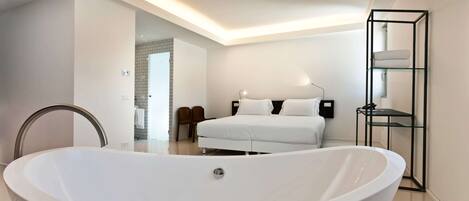 Literie hypoallergénique, couette en duvet d'oie, minibar