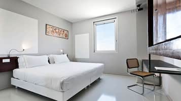 Allergikerbettwaren, Daunenbettdecken, Minibar, Zimmersafe