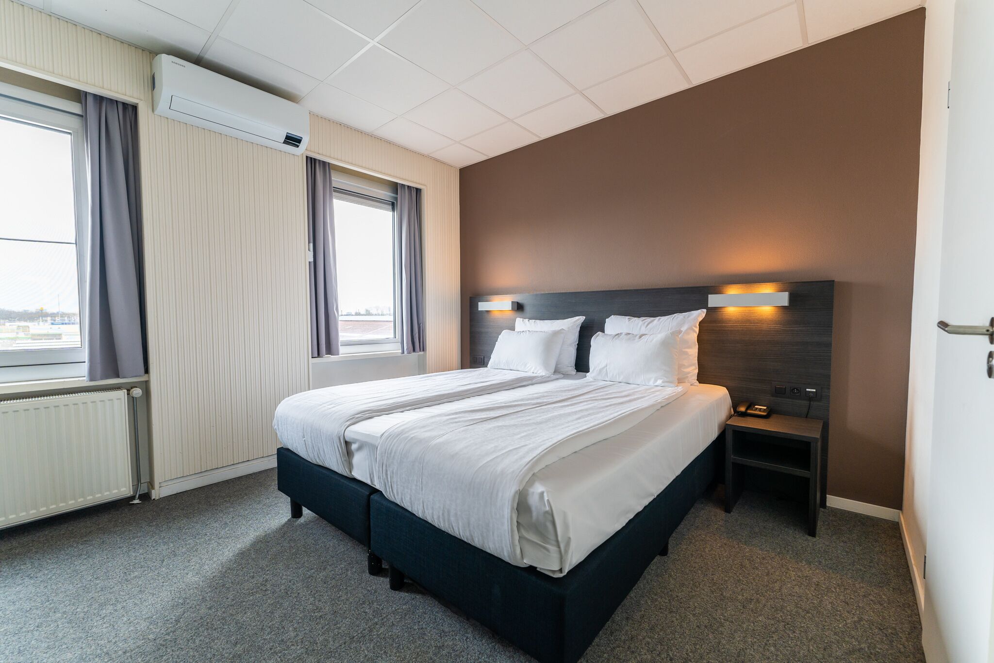 Large Double Room | Desk, soundproofing, cots/infant beds, free WiFi