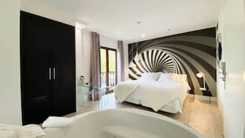 Habitación Doble Superior Vistas a la Piscina | 高級寢具、羽絨被、客房內保險箱、書桌