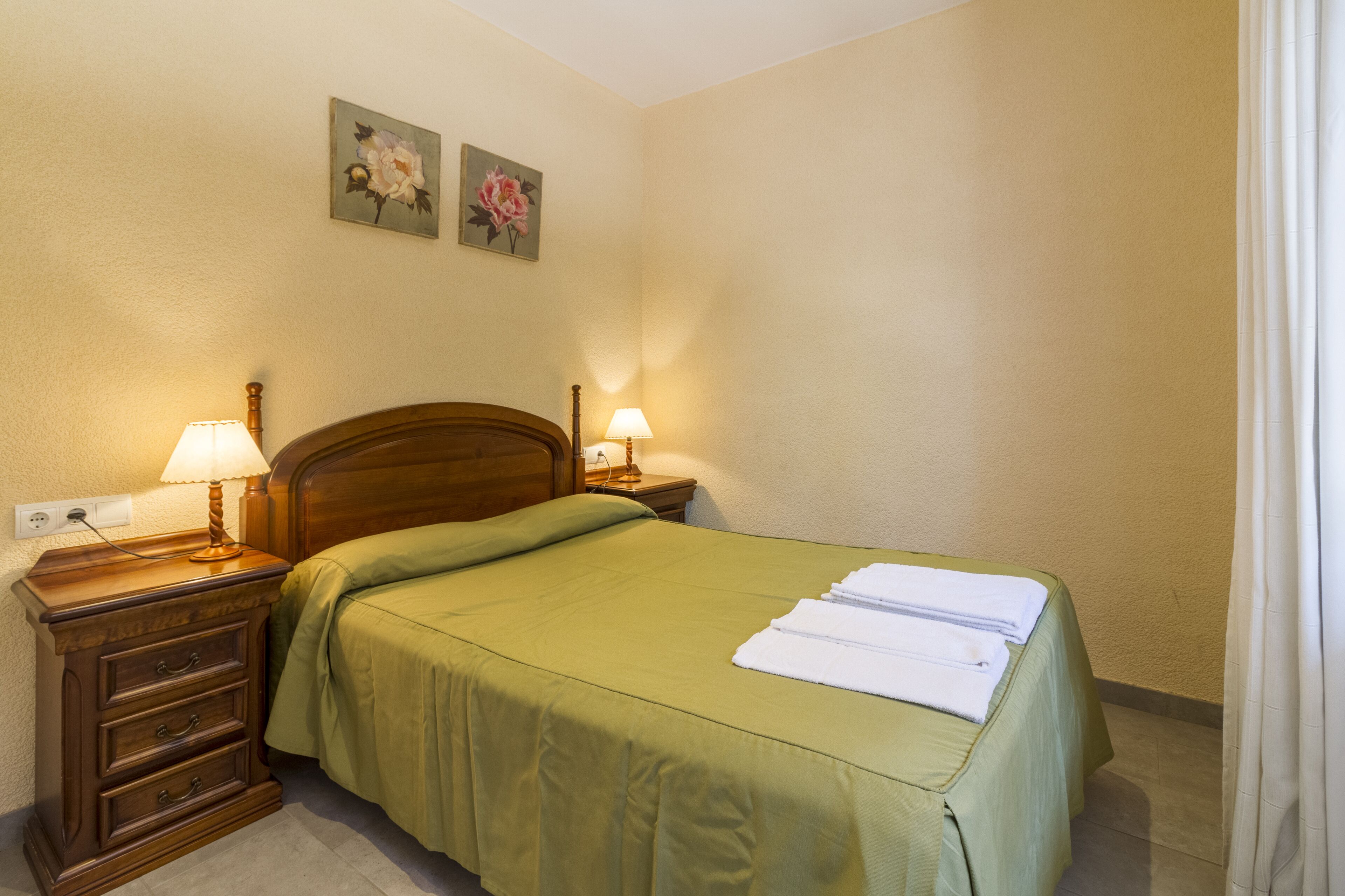 Standard Apartment, 1 Bedroom | In-room safe, blackout drapes, bed sheets