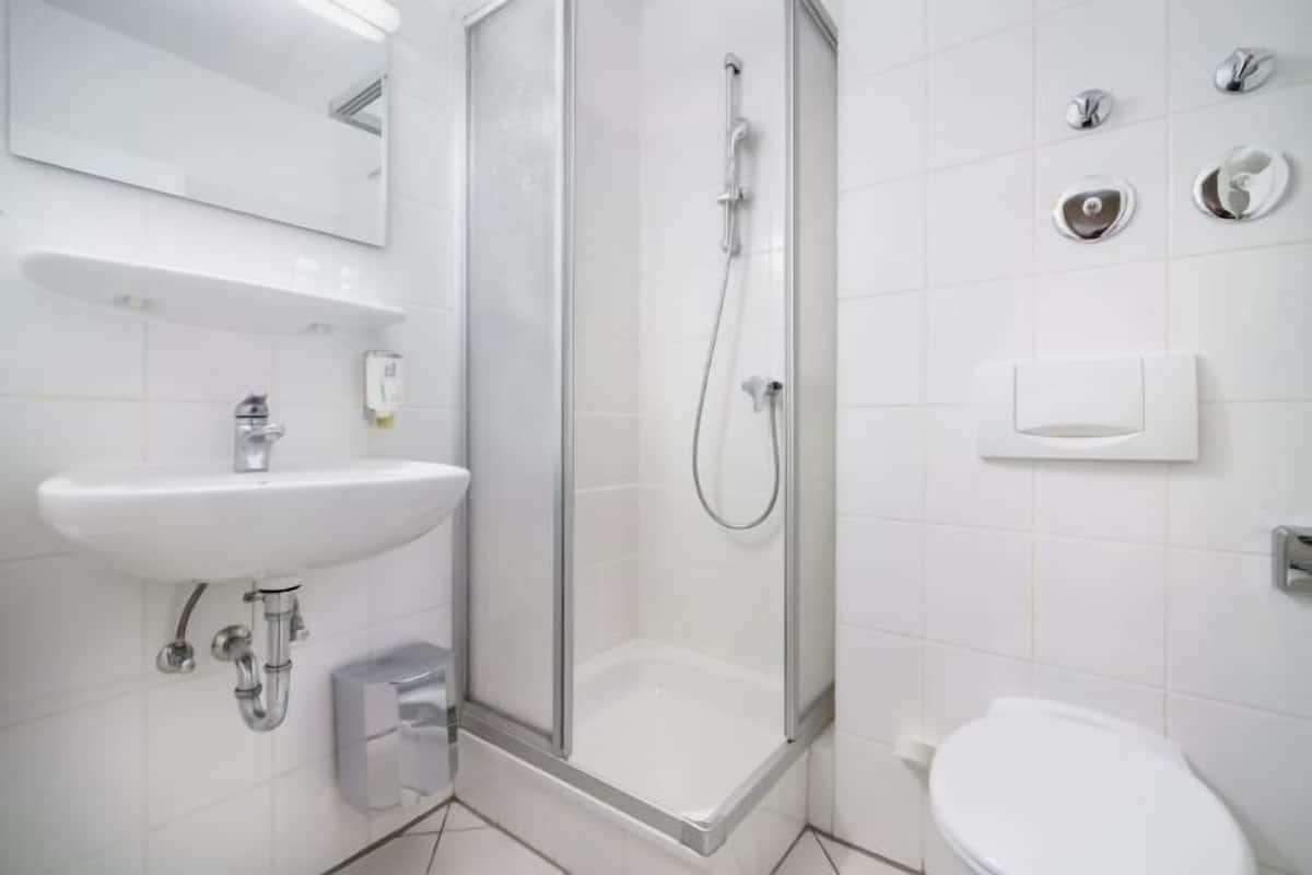 Free toiletries, hair dryer, towels