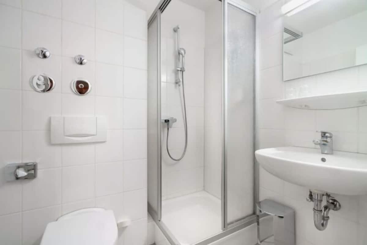 Free toiletries, hair dryer, towels