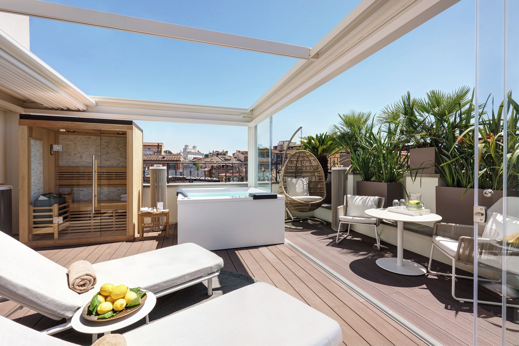 Spa Suite View | Jetted tub
