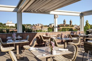 2 restaurants, spécialités Cuisine italienne