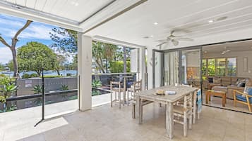 3 Bedroom Noosa Water Views Luxury Villa (Sonoma 2 - Private Pool) | Terrace/patio