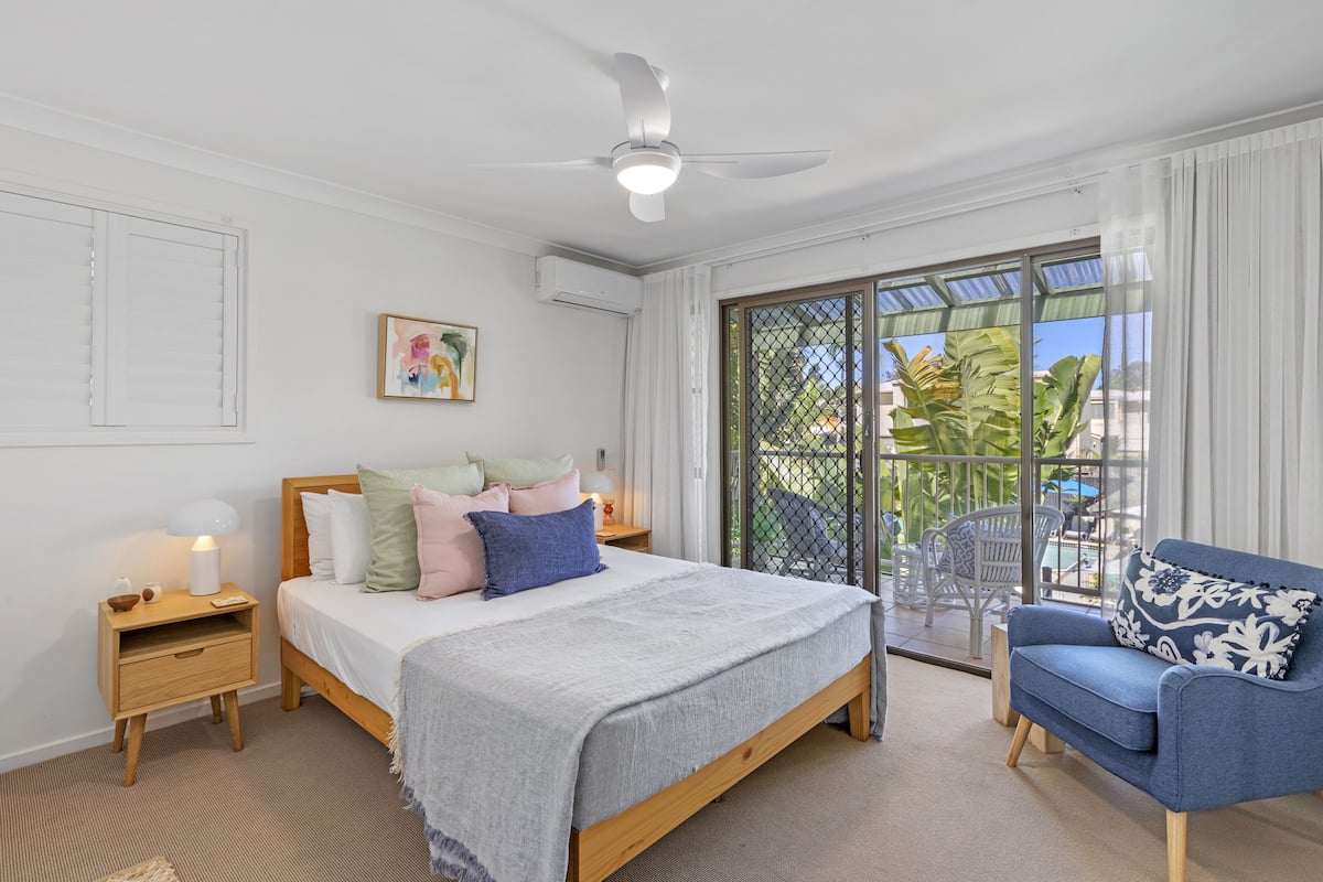 1 bedroom, premium bedding, individually decorated