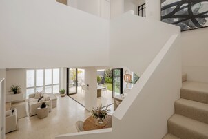 3 Bedroom Luxury Villa (Sonoma 3) | Living area