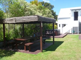 Área de parrillas y picnic