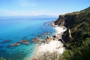 Private beach, sun loungers, beach umbrellas - Park Oasi Residence (Zambrone)