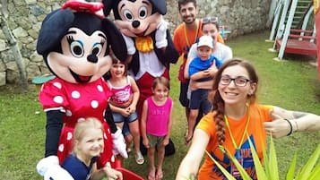 Children’s play area – outdoor